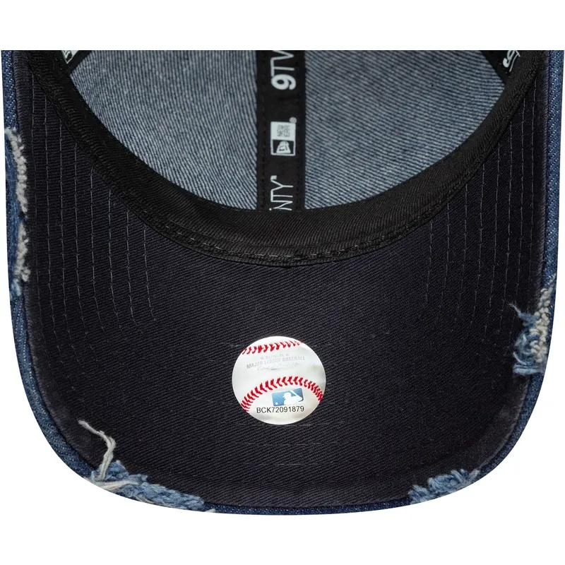 niebieska-regulowana-czapka-z-daszkiem-9twenty-denim-distress-new-york-yankees-mlb-new-era