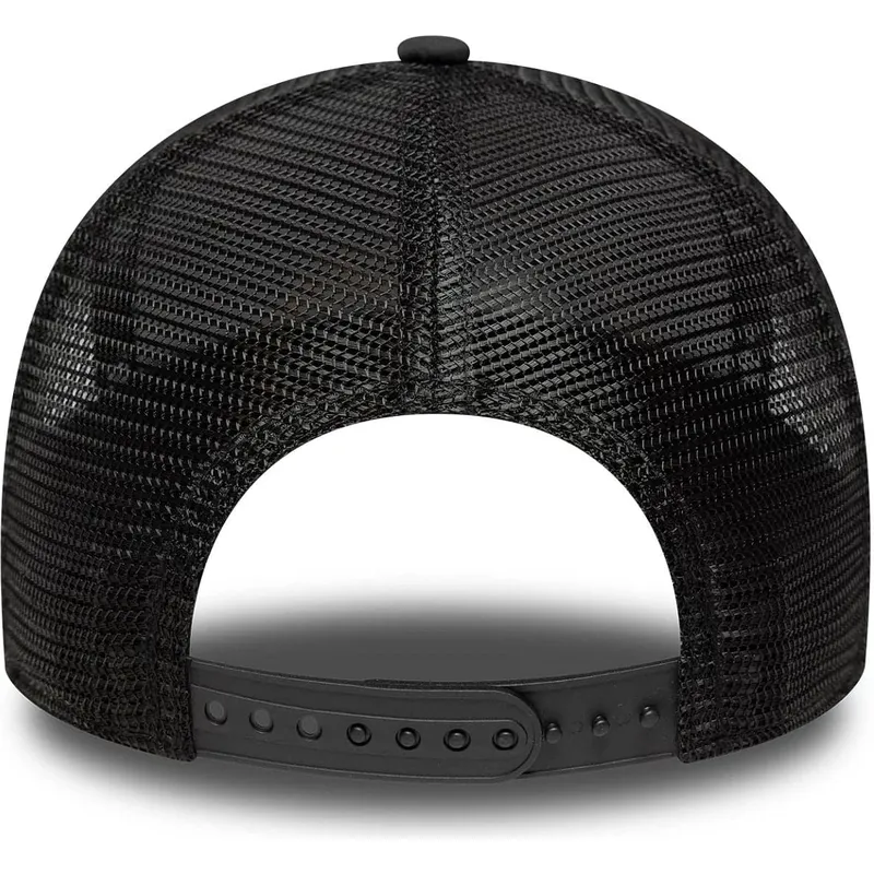 gorra-trucker-negra-e-frame-print-de-ducati-motor-motogp-de-new-era