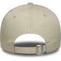 cappellino-curvo-beige-regolabile-con-logo-rosa-da-donna-9forty-league-essential-dei-new-york-yankees-mlb-di-new-era
