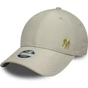 beige-verstellbare-curved-cap-mit-goldenem-logo-fur-damen-9forty-flawless-der-new-york-yankees-mlb-von-new-era