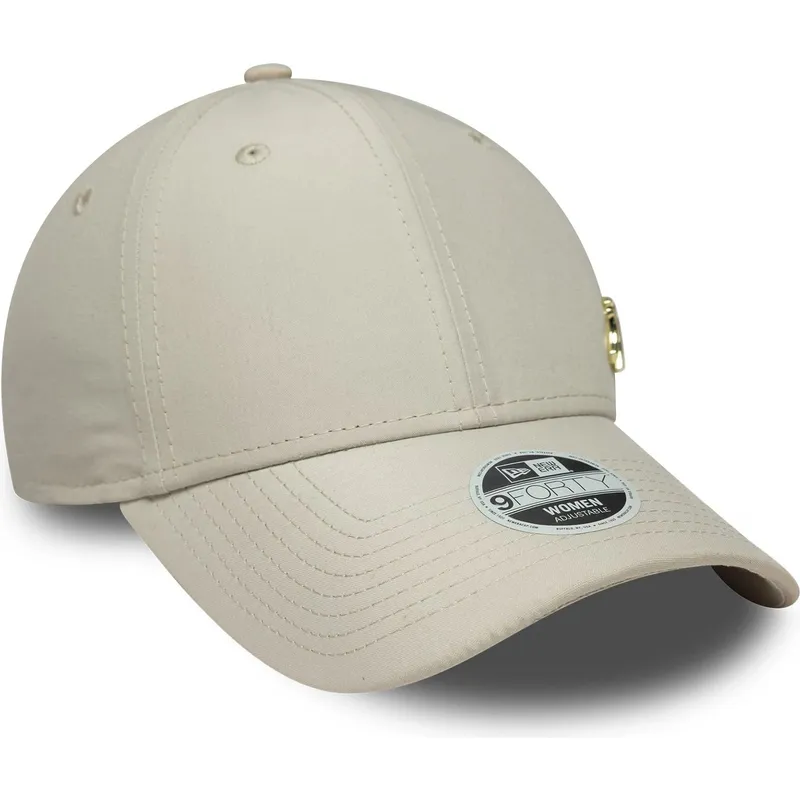 casquette-courbee-beige-ajustable-avec-logo-dore-pour-femme-9forty-flawless-new-york-yankees-mlb-new-era