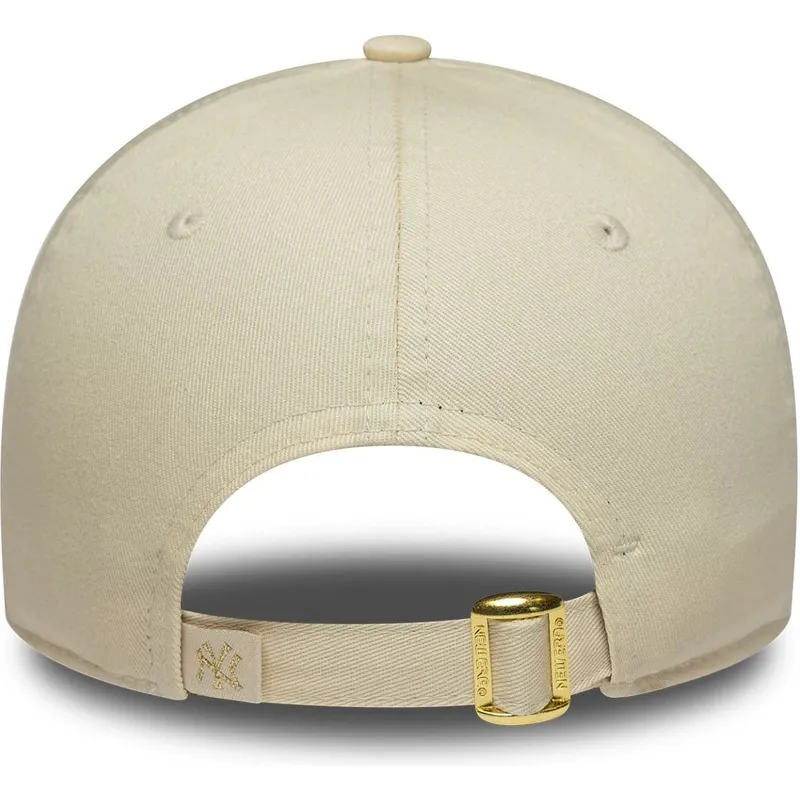 beige-verstellbare-curved-cap-fur-damen-9forty-sequin-wordmark-der-new-york-yankees-mlb-von-new-era