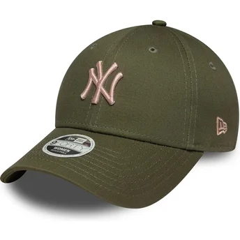 Cappellino curvo verde regolabile con logo rosa da donna 9FORTY League Essential Midi dei New York Yankees MLB di New Era