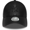 gorra-curva-negra-ajustable-con-logo-negro-para-mujer-9forty-pu-de-new-york-yankees-mlb-de-new-era