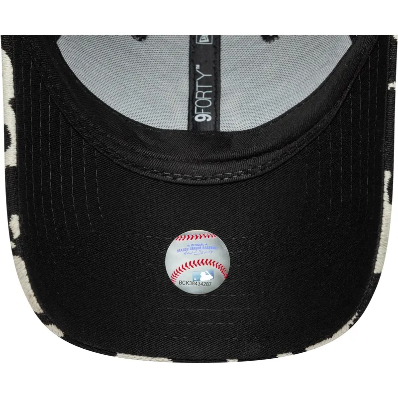 czarna-i-biala-regulowana-czapka-z-zakrzywionym-daszkiem-dla-kobiet-9forty-cow-midi-new-york-yankees-mlb-new-era