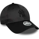 cap-curbata-black-snapback-9forty-satin-de-new-york-yankees-mlb-de-new-era