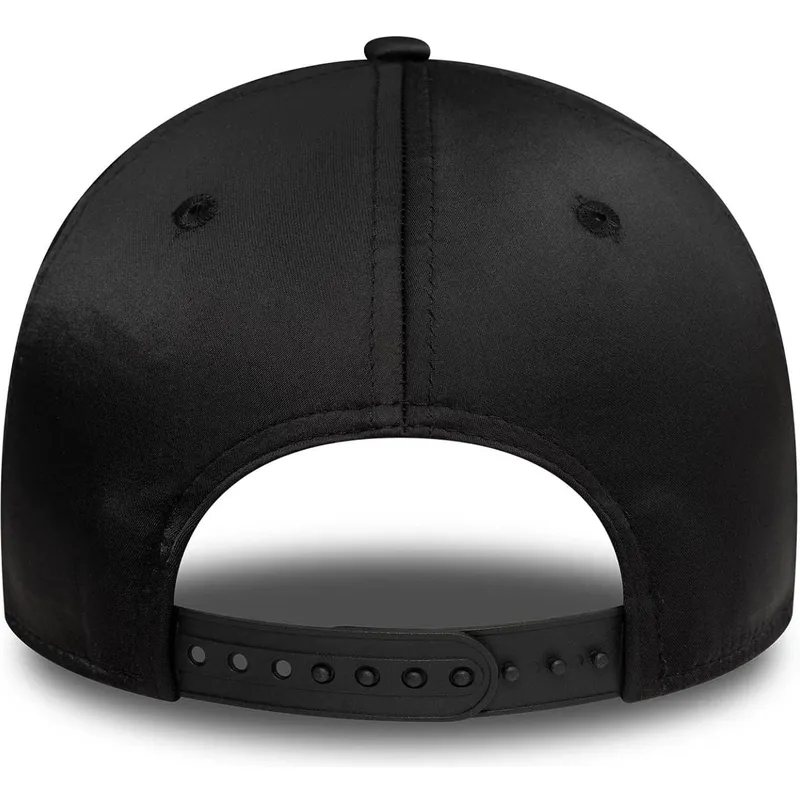 epci-curbata-negru-snapback-9forty-satin-de-new-york-yankees-mlb-de-new-era