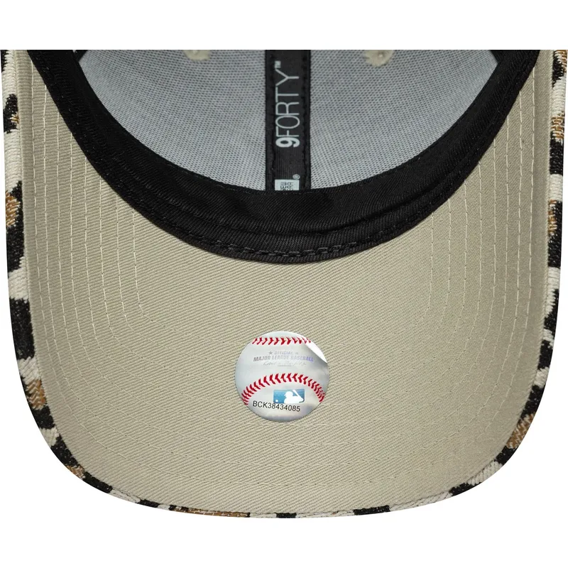 cappellino-curvo-leopardato-regolabile-da-donna-9forty-midi-dei-new-york-yankees-mlb-di-new-era