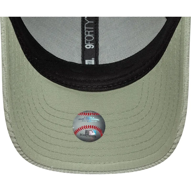 epci-curbata-verzior-banda-reglabila-claro-9forty-m-crown-pastel-cord-de-new-york-yankees-mlb-de-new-era