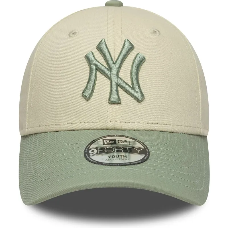 bojd-beige-och-gron-justerbar-keps-for-barn-9forty-league-essential-fran-new-york-yankees-mlb-av-new-era