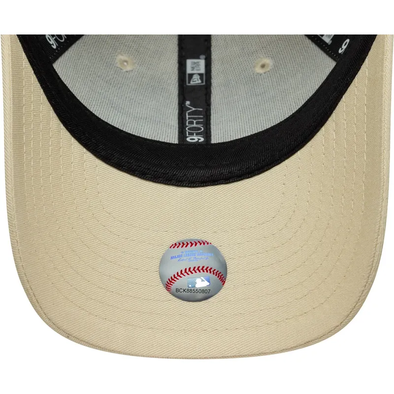 cappellino-curvo-beige-regolabile-per-bambino-9forty-fruit-icon-dei-new-york-yankees-mlb-di-new-era