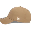 cap-curbata-brown-adjustable-strap-claro-9twenty-league-essential-de-new-york-yankees-mlb-de-new-era