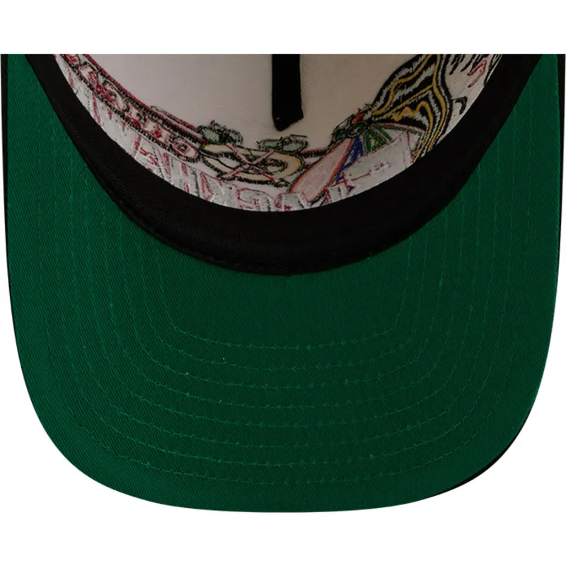 cappellino-visiera-curva-beige-e-nero-snapback-9fifty-a-frame-classic-di-chicago-blackhawks-nhl-di-new-era