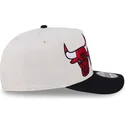 cappellino-curvo-beige-e-nero-snapback-9fifty-a-frame-classic-di-chicago-bulls-nba-di-new-era
