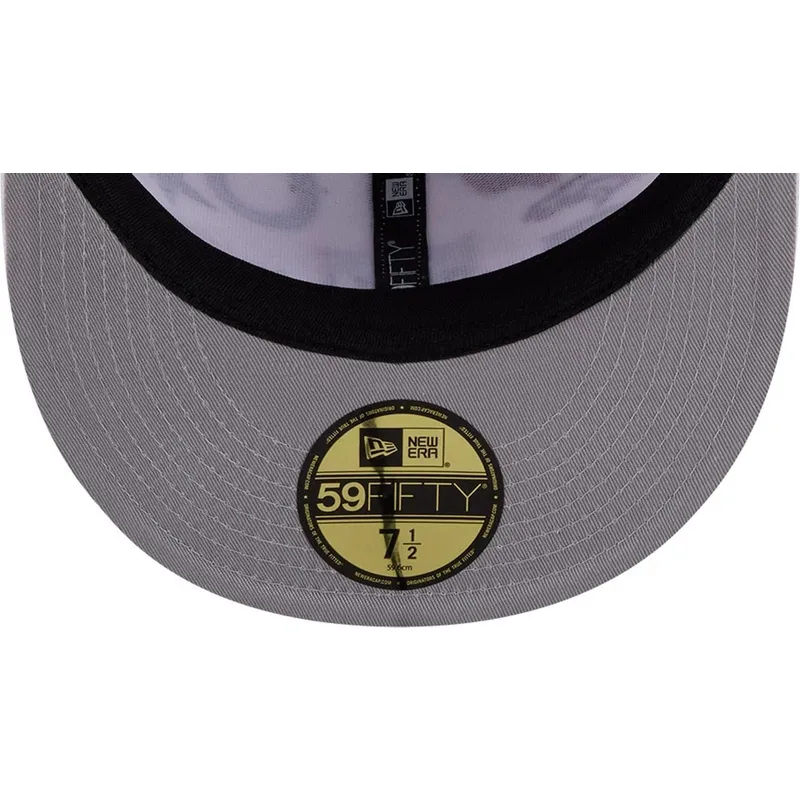 weisse-enganliegende-59fifty-all-over-nfl-flat-cap-von-new-era