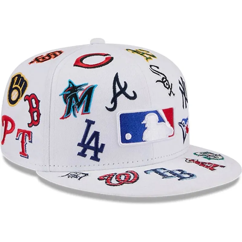 biala-dopasowana-czapka-z-daszkiem-59fifty-all-over-mlb-new-era