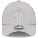 cappellino-trucker-grigio-9forty-apex-batting-practice-dei-new-york-yankees-mlb-di-new-era