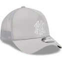 cappellino-trucker-grigio-9forty-apex-batting-practice-dei-new-york-yankees-mlb-di-new-era