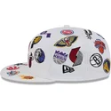 cappello-piatto-bianco-chiuso-59fifty-all-over-di-nba-di-new-era
