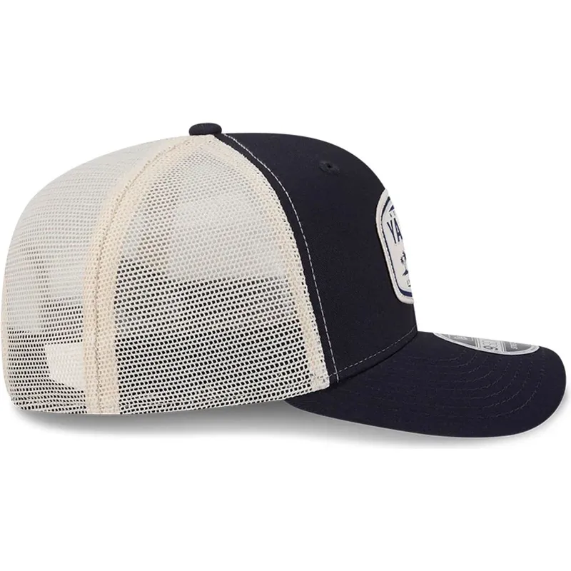 czapka-trucker-granatowa-9seventy-stretch-snap-patch-new-york-yankees-mlb-new-era