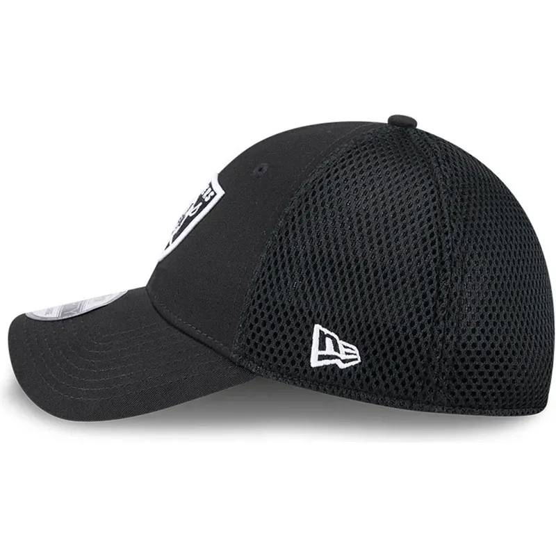 schwarze-enganliegende-39thirty-evergreen-neo-trucker-cap-der-las-vegas-raiders-nfl-von-new-era