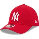 czerwona-dopasowana-czapka-z-zakrzywionym-daszkiem-39thirty-m-crown-a-frame-new-york-yankees-mlb-new-era