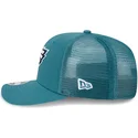 gorra-trucker-verde-9seventy-stretch-snap-evergreen-de-philadelphia-eagles-nfl-de-new-era
