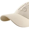 gorra-curva-beige-snapback-con-logo-beige-mvp-ballpark-de-new-york-yankees-mlb-de-47-brand