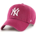 czerwona-regulowana-czapka-z-zakrzywionym-daszkiem-clean-up-galaxy-new-york-yankees-mlb-od-47-brand