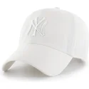 cappellino-curvo-bianco-con-logo-bianco-regolabile-clean-up-dei-new-york-yankees-mlb-di-47-brand