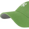 zielona-regulowana-czapka-z-daszkiem-clean-up-base-runner-fatigue-green-new-york-yankees-mlb-od-47-brand