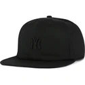 casquette-plate-noire-snapback-avec-logo-noir-captain-rl-contemporary-new-york-yankees-mlb-47-brand