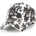 weisse-verstellbare-gebogene-kappe-clean-up-bessie-der-new-york-yankees-mlb-von-47-brand