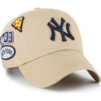 Czapka z zakrzywionym daszkiem khaki regulowana Clean Up Badges New York Yankees MLB od 47 Brand