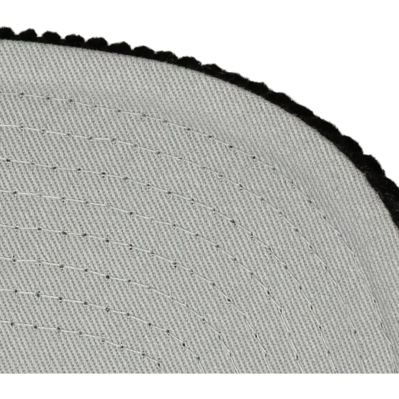 cappellino-visiera-curva-nero-snapback-arch-stamp-pro-di-chicago-blackhawks-nhl-di-mitchell-ness