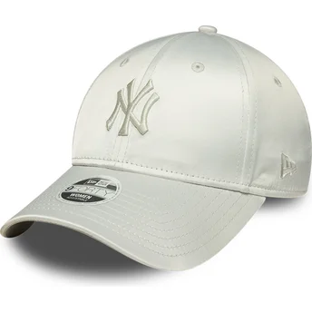 Cap curbată green adjustable strap 9FORTY Bow Back Satin de New York Yankees MLB de New Era