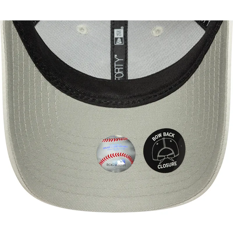 epci-curbata-verzior-banda-reglabila-9forty-bow-back-satin-de-new-york-yankees-mlb-de-new-era