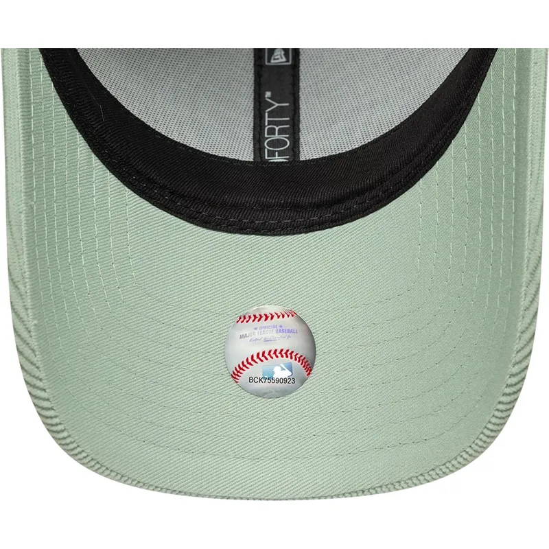 cap-curbata-green-adjustable-strap-9forty-mini-cord-de-new-york-yankees-mlb-de-new-era cap-curbata-green-adjustable-strap-9forty-mini-cord-de-new-york-yankees-mlb-de-new-era