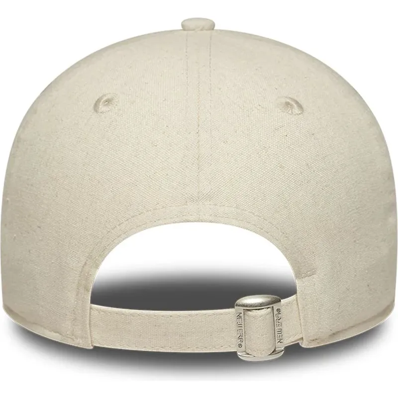 beige-verstellbare-curved-cap-mit-beigem-logo-fur-damen-9twenty-midi-linen-der-new-york-yankees-mlb-von-new-era