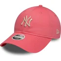 cap-curbata-pink-adjustable-strap-9twenty-league-essential-midi-de-new-york-yankees-mlb-de-new-era