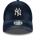 cappellino-curvo-blu-navy-regolabile-da-donna-9twenty-a-frame-denim-dei-new-york-yankees-mlb-di-new-era