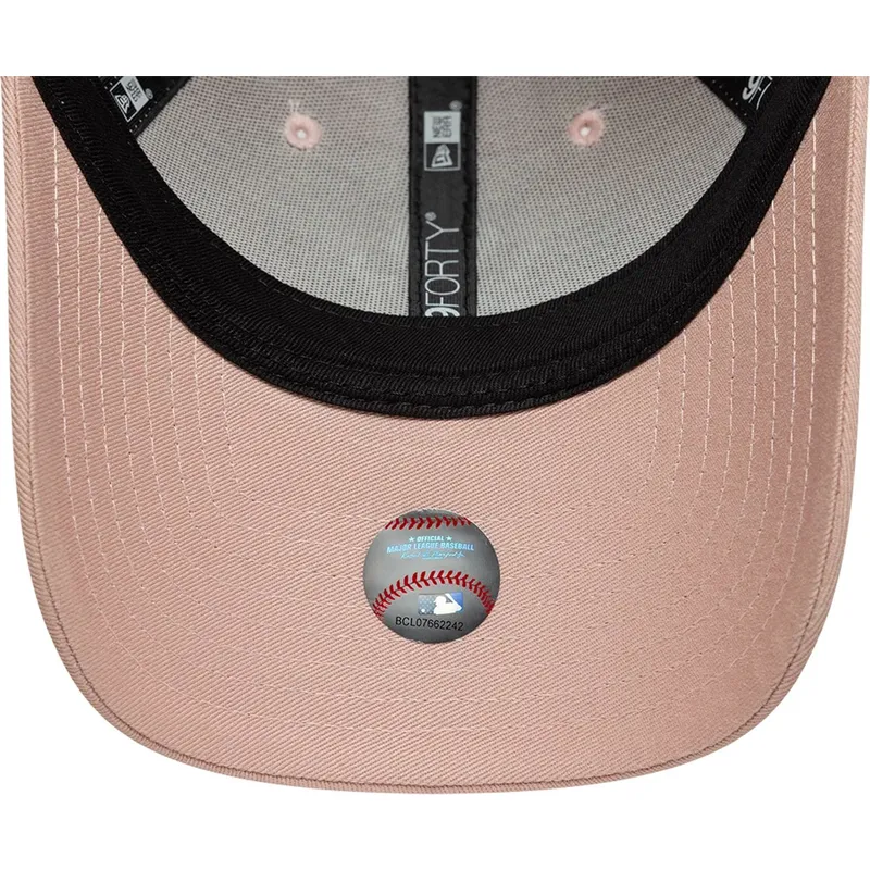 epci-curbata-roz-reglabila-9forty-league-essential-de-new-york-yankees-mlb-de-new-era