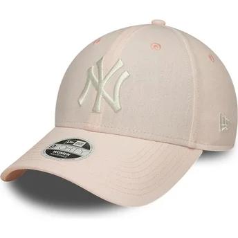 Cappellino con visiera curva rosa chiaro regolabile da donna 9FORTY Linen dei New York Yankees MLB di New Era