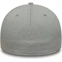 szara-dopasowana-czapka-z-zakrzywionym-daszkiem-39thirty-stretch-mesh-new-york-yankees-mlb-new-era