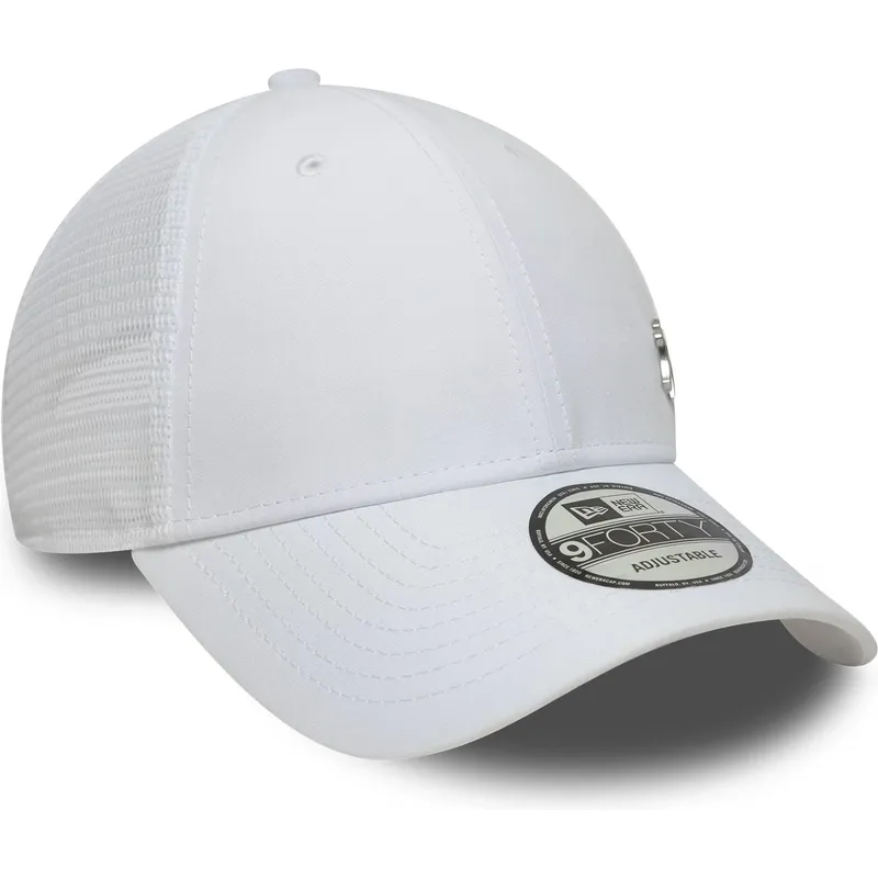 weisse-verstellbare-9forty-flawless-trucker-cap-der-new-york-yankees-mlb-von-new-era