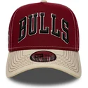rote-und-beige-gebogene-snapback-kappe-e-frame-city-icon-der-chicago-bulls-nba-von-new-era