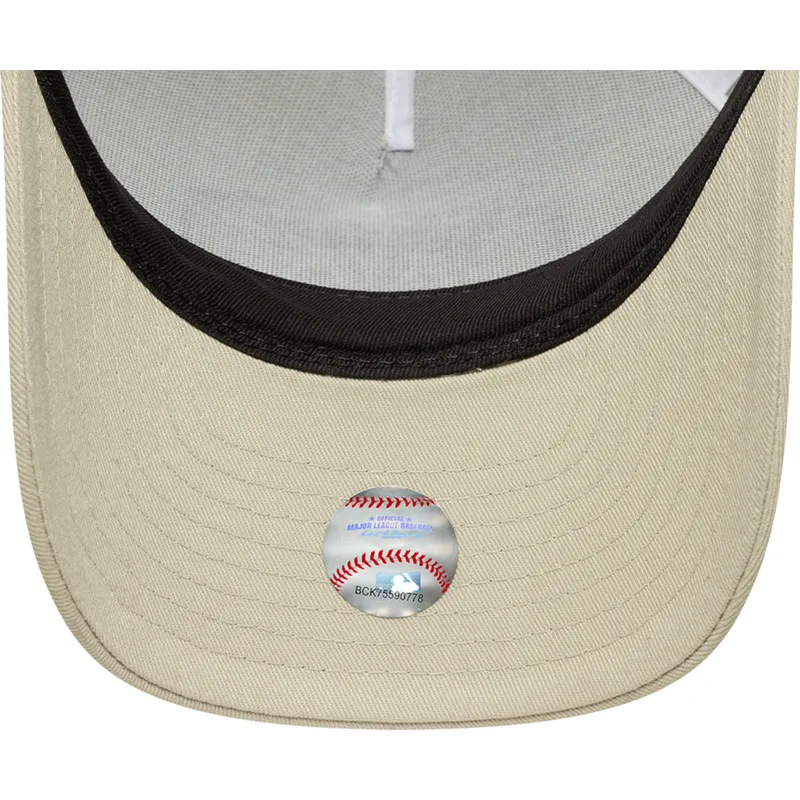 epci-curbata-bej-snapback-9forty-m-crown-a-frame-de-new-york-yankees-mlb-de-new-era epci-curbata-bej-snapback-9forty-m-crown-a-frame-de-new-york-yankees-mlb-de-new-era