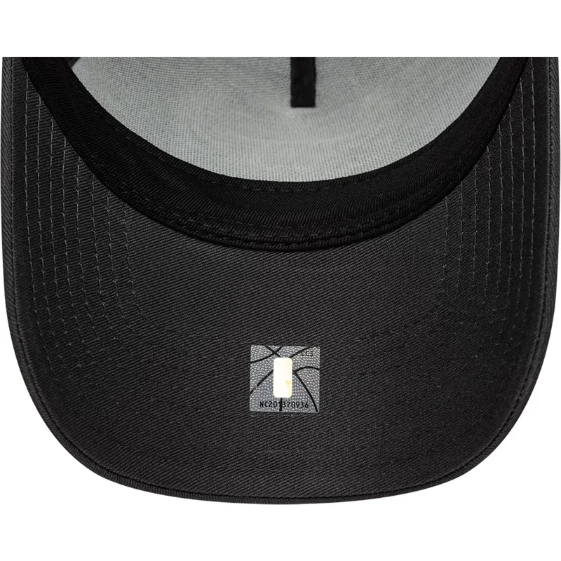 cappello-trucker-nero-con-logo-nero-a-frame-outline-di-chicago-bulls-nba-di-new-era