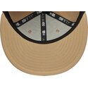 hellbraune-eng-anliegende-flat-cap-59fifty-league-essential-der-new-york-yankees-mlb-von-new-era