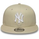 epci-plata-bej-snapback-9fifty-league-essential-de-new-york-yankees-mlb-de-new-era